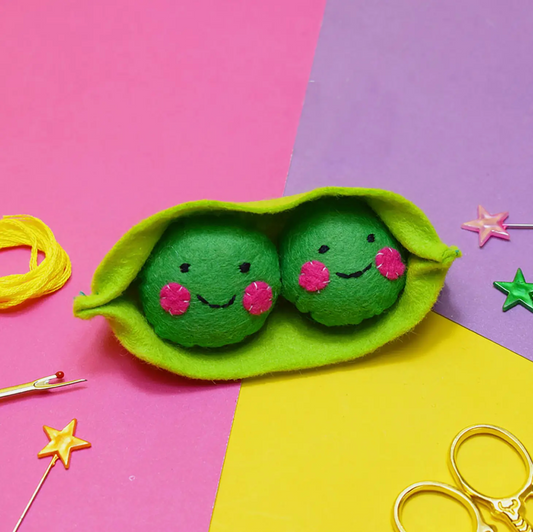 Pea Pod Mini Felt Craft Kit